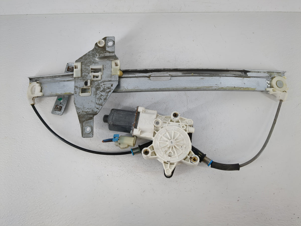 2006-2010 Chevrolet Impala Used Window Regulator Passenger Front 1083596 - Oemusedautoparts1.com