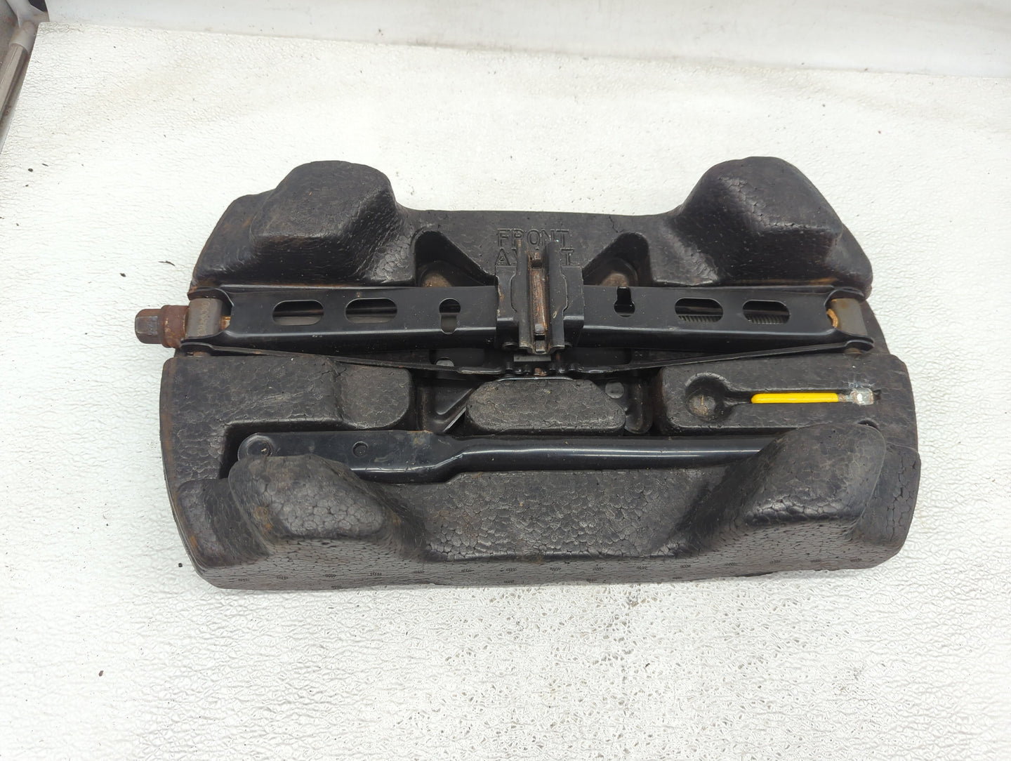 2003 Chevrolet Impala Spare Scissor Car Jack - Oemusedautoparts1.com