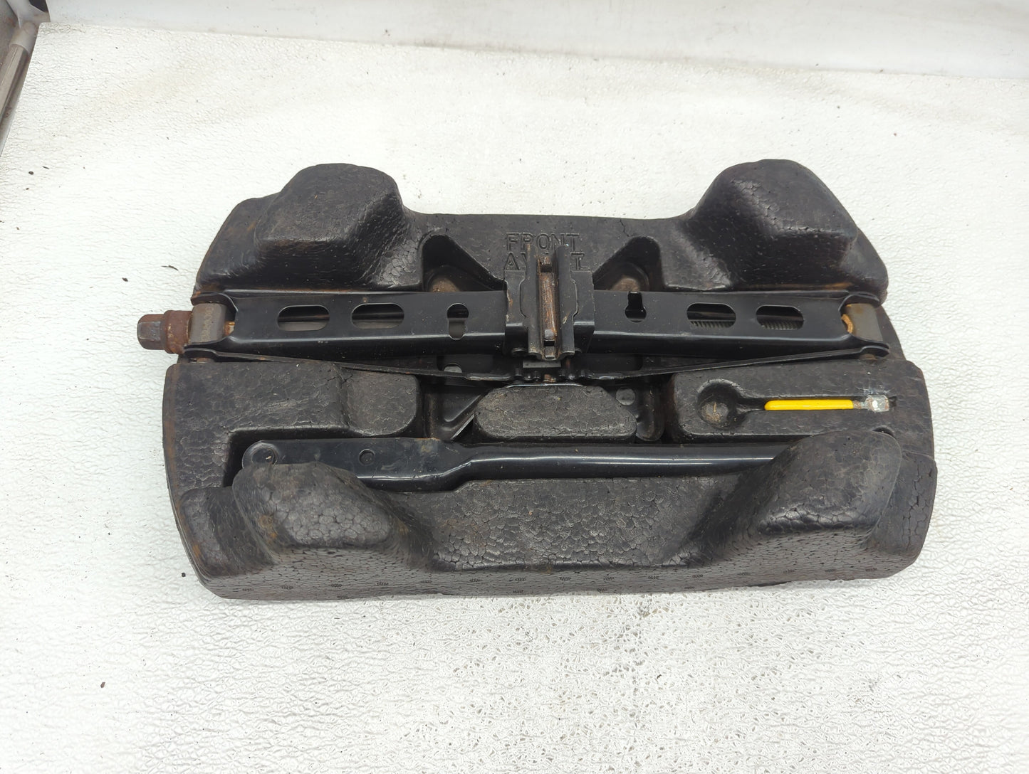 2003 Chevrolet Impala Spare Scissor Car Jack - Oemusedautoparts1.com