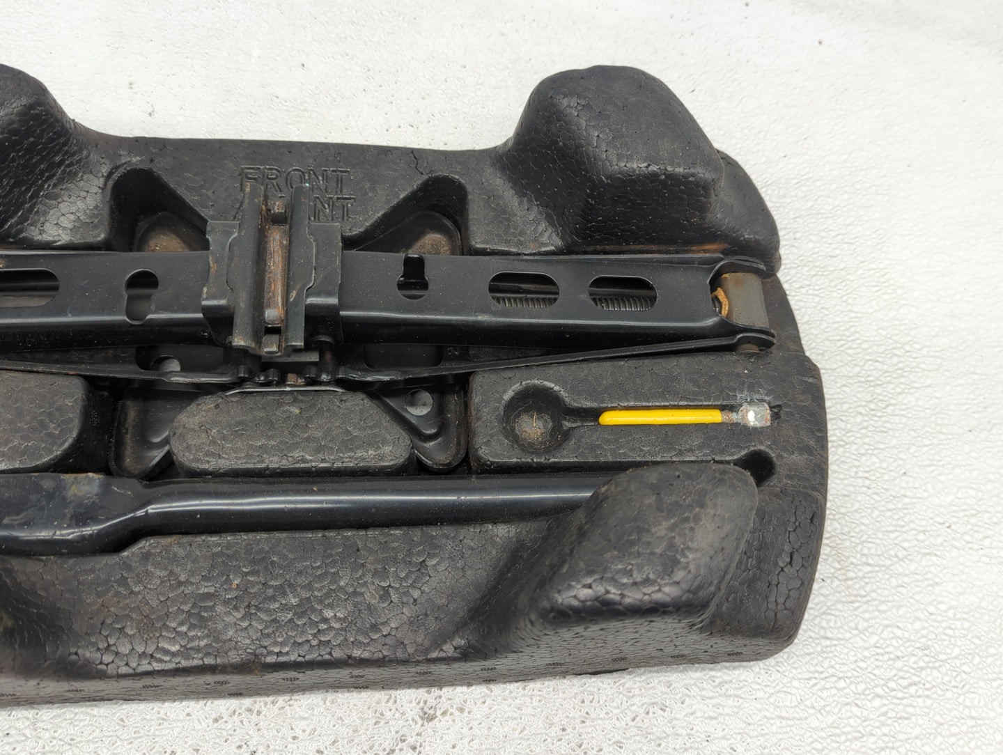 2003 Chevrolet Impala Spare Scissor Car Jack - Oemusedautoparts1.com