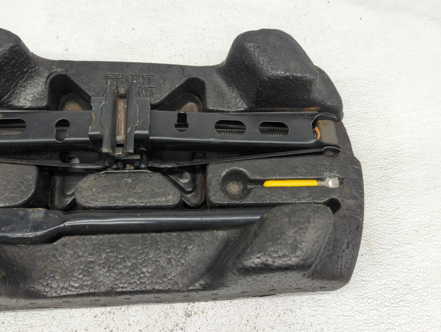 2003 Chevrolet Impala Spare Scissor Car Jack - Oemusedautoparts1.com
