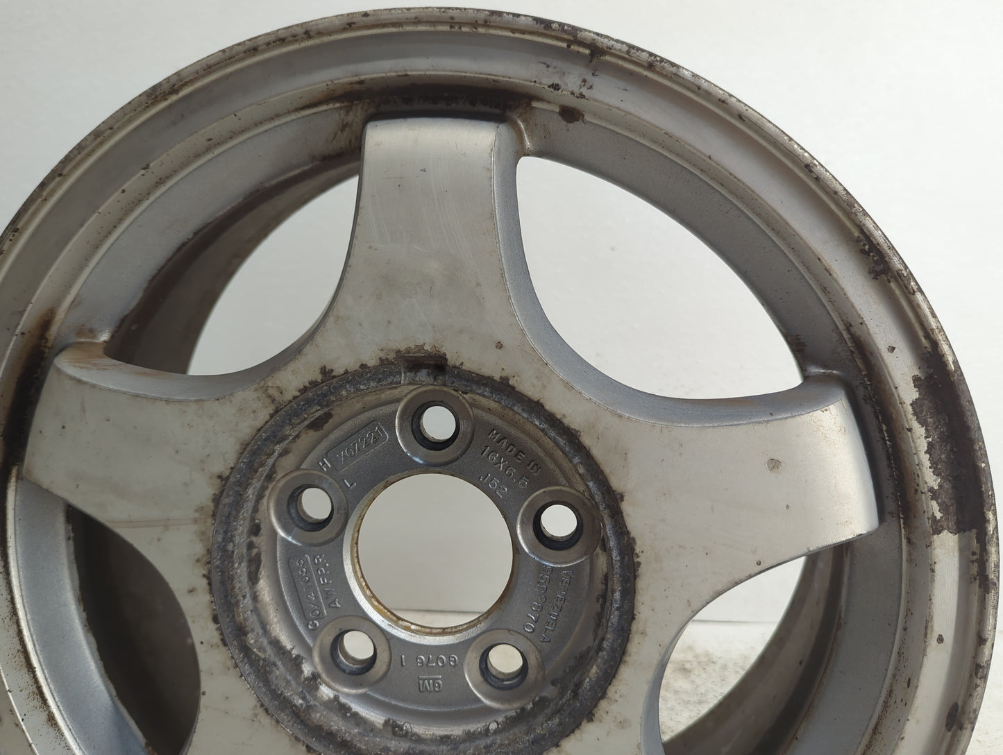 2000-2007 Chevrolet Impala Oem Wheel Rim 1104037 - Oemusedautoparts1.com