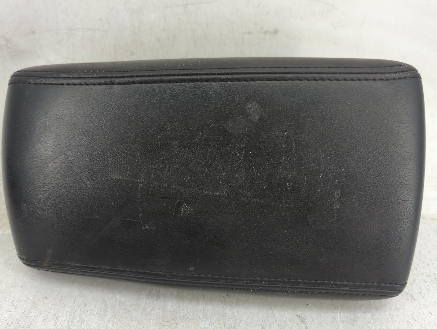 2007-2016 Chevrolet Impala Center Console Armrest Cover Lid Fits Fits 2007 2008 2009 2010 2011 2012 2013 2014 2015 2016 OEM 