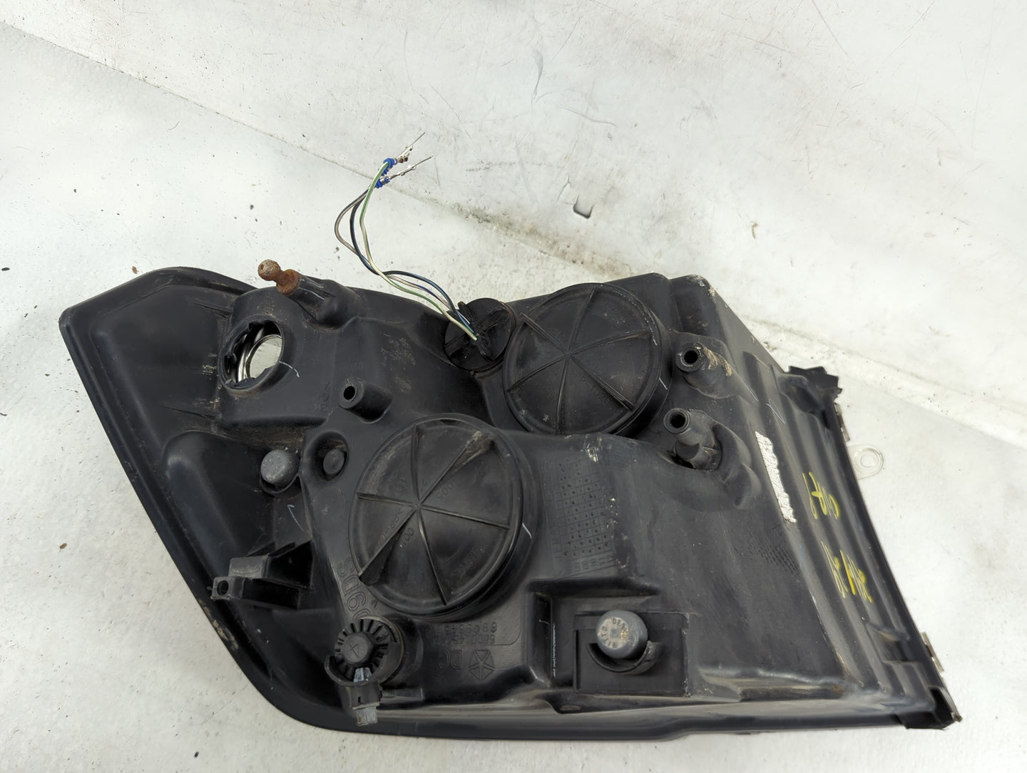 2006-2016 Chevrolet Impala Passenger Right Oem Head Light Headlight Lamp 1132208 - Oemusedautoparts1.com