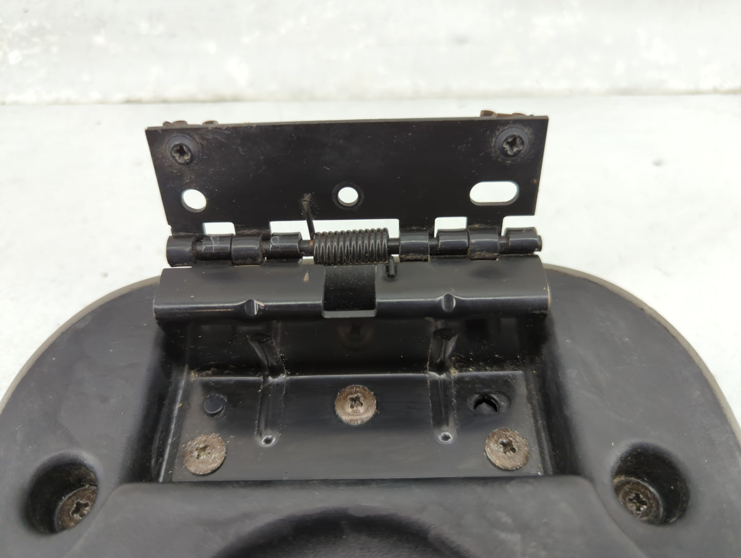 2000-2005 Chevrolet Impala Center Console Armrest Cover Lid Fits Fits 2000 2001 2002 2003 2004 2005 OEM Used Auto Parts - Oe