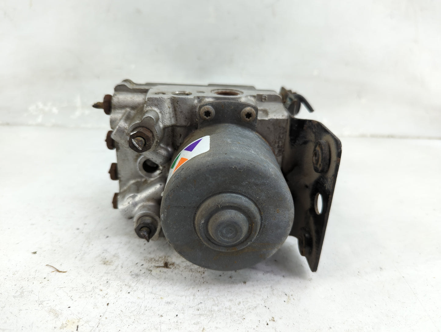 2003-2005 Chevrolet Impala ABS Pump Control Module Replacement Fits Fits 2001 2002 2003 2004 2005 OEM Used Auto Parts - Oemu