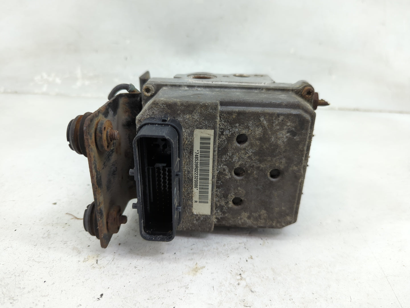 2003-2005 Chevrolet Impala ABS Pump Control Module Replacement Fits Fits 2001 2002 2003 2004 2005 OEM Used Auto Parts - Oemu