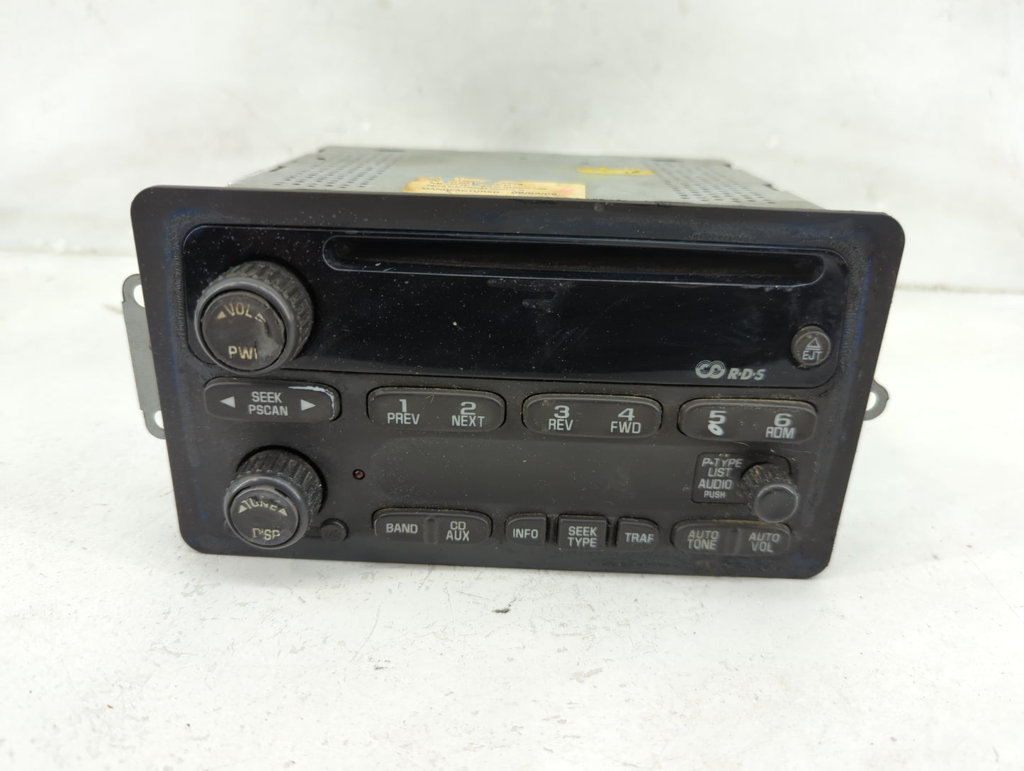 2002-2005 Chevrolet Impala Radio AM FM Cd Player Receiver Replacement Fits Fits 2002 2003 2004 2005 OEM Used Auto Parts - Oe
