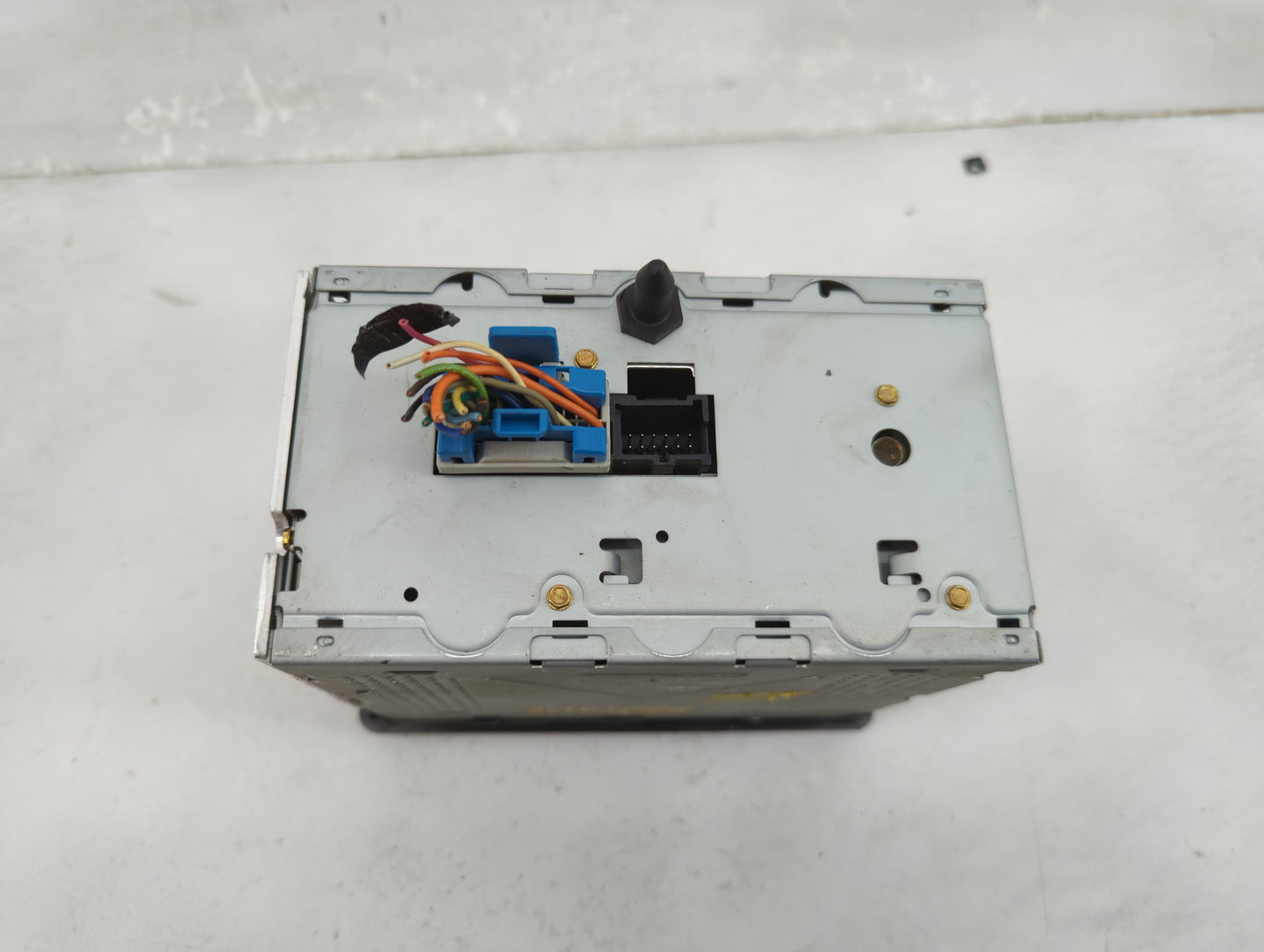 2002-2005 Chevrolet Impala Radio AM FM Cd Player Receiver Replacement Fits Fits 2002 2003 2004 2005 OEM Used Auto Parts - Oe