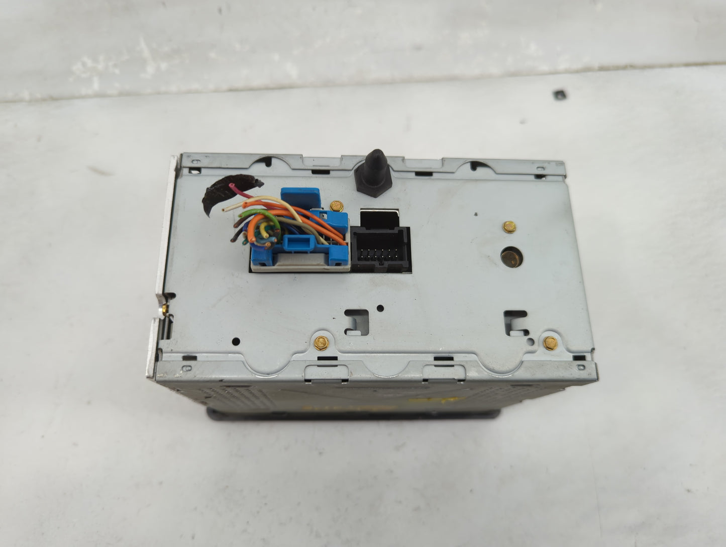 2002-2005 Chevrolet Impala Radio AM FM Cd Player Receiver Replacement Fits Fits 2002 2003 2004 2005 OEM Used Auto Parts - Oe