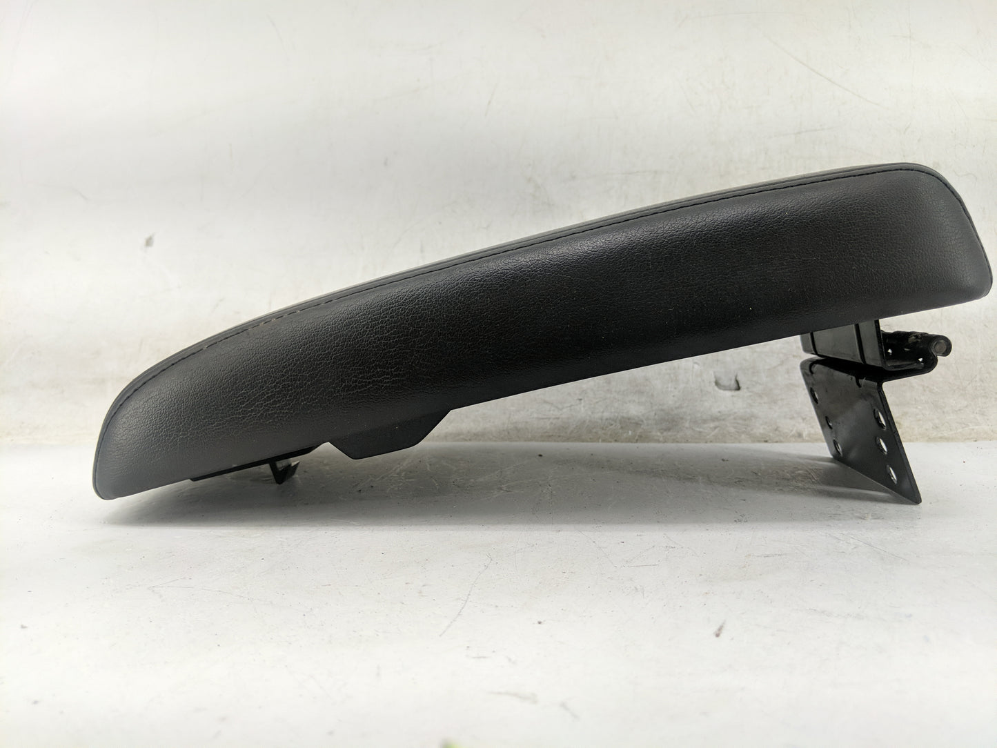 2007-2016 Chevrolet Impala Center Console Armrest Cover Lid Fits Fits 2007 2008 2009 2010 2011 2012 2013 2014 2015 2016 OEM 
