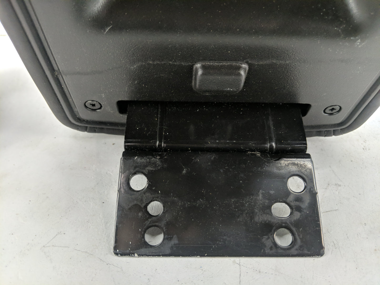 2007-2016 Chevrolet Impala Center Console Armrest Cover Lid Fits Fits 2007 2008 2009 2010 2011 2012 2013 2014 2015 2016 OEM 