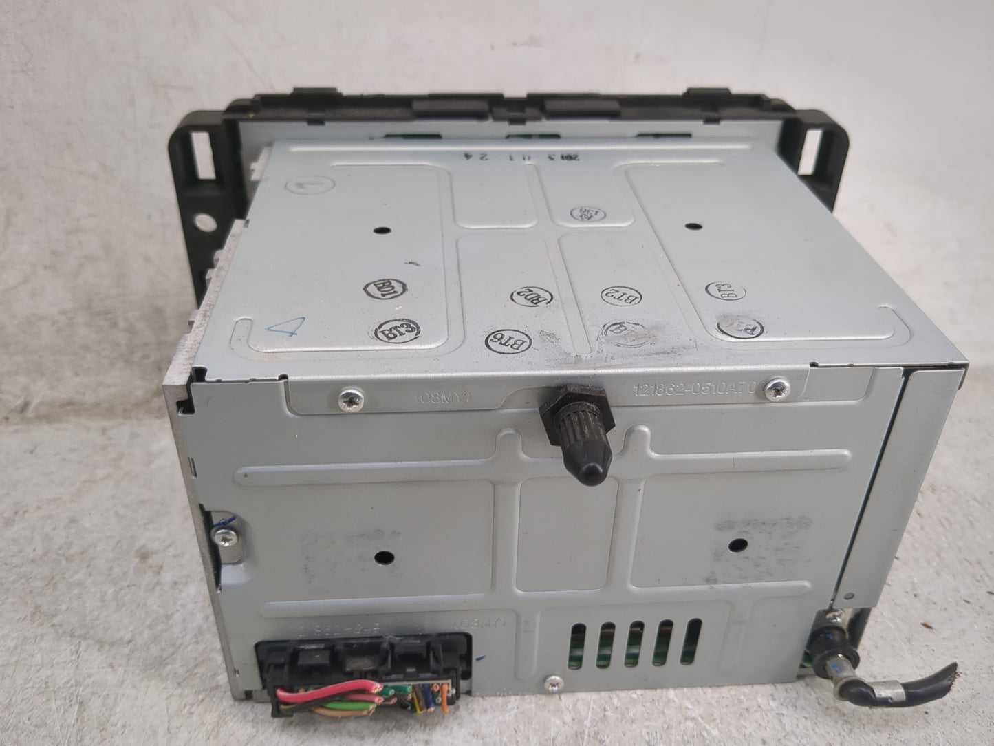 2013-2016 Chevrolet Impala Radio AM FM Cd Player Receiver Replacement Fits Fits 2013 2014 2015 2016 OEM Used Auto Parts - Oe