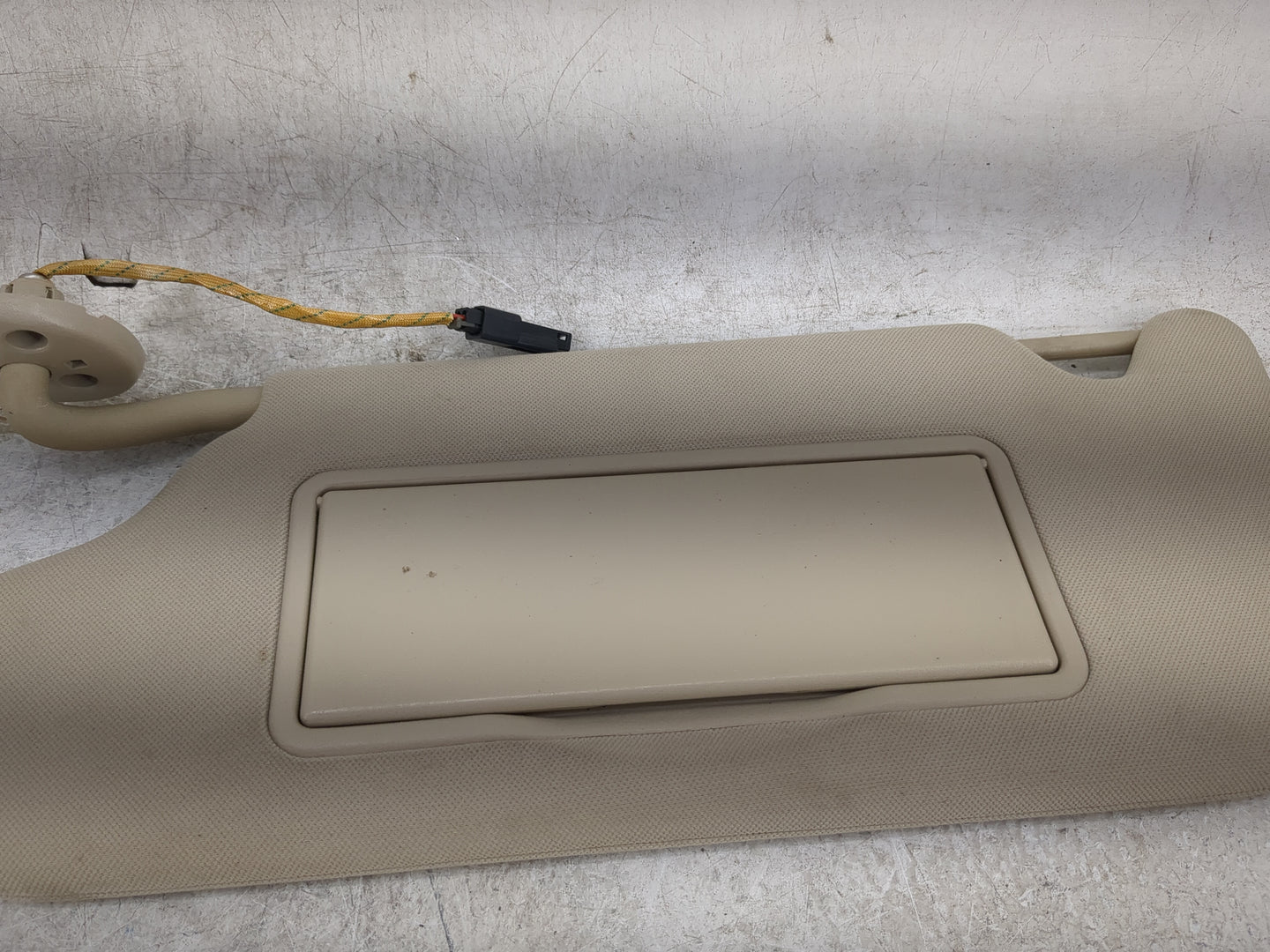 2006-2016 Chevrolet Impala Sun Visor Shade Replacement Driver Left Mirror Fits OEM Used Auto Parts - Oemusedautoparts1.com