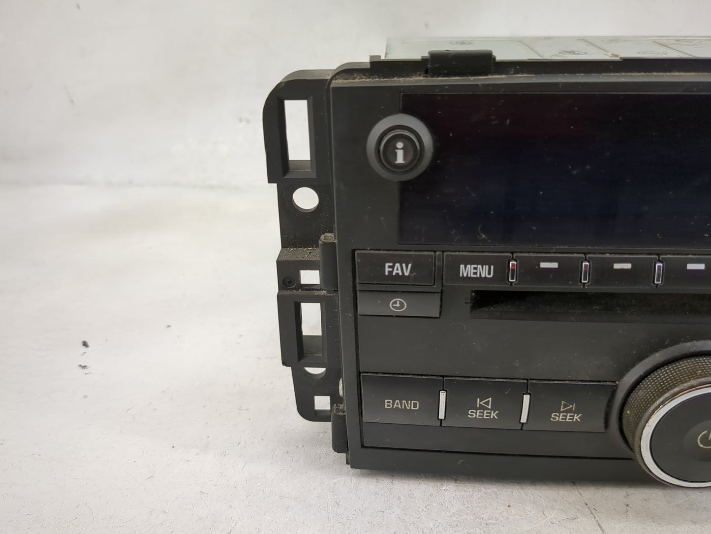 2011-2012 Chevrolet Impala Radio AM FM Cd Player Receiver Replacement Fits Fits 2011 2012 OEM Used Auto Parts - Oemusedautop