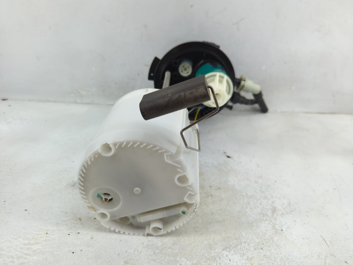 2012-2016 Chevrolet Impala Electrical Gas Fuel Pump Assembly - Oemusedautoparts1.com