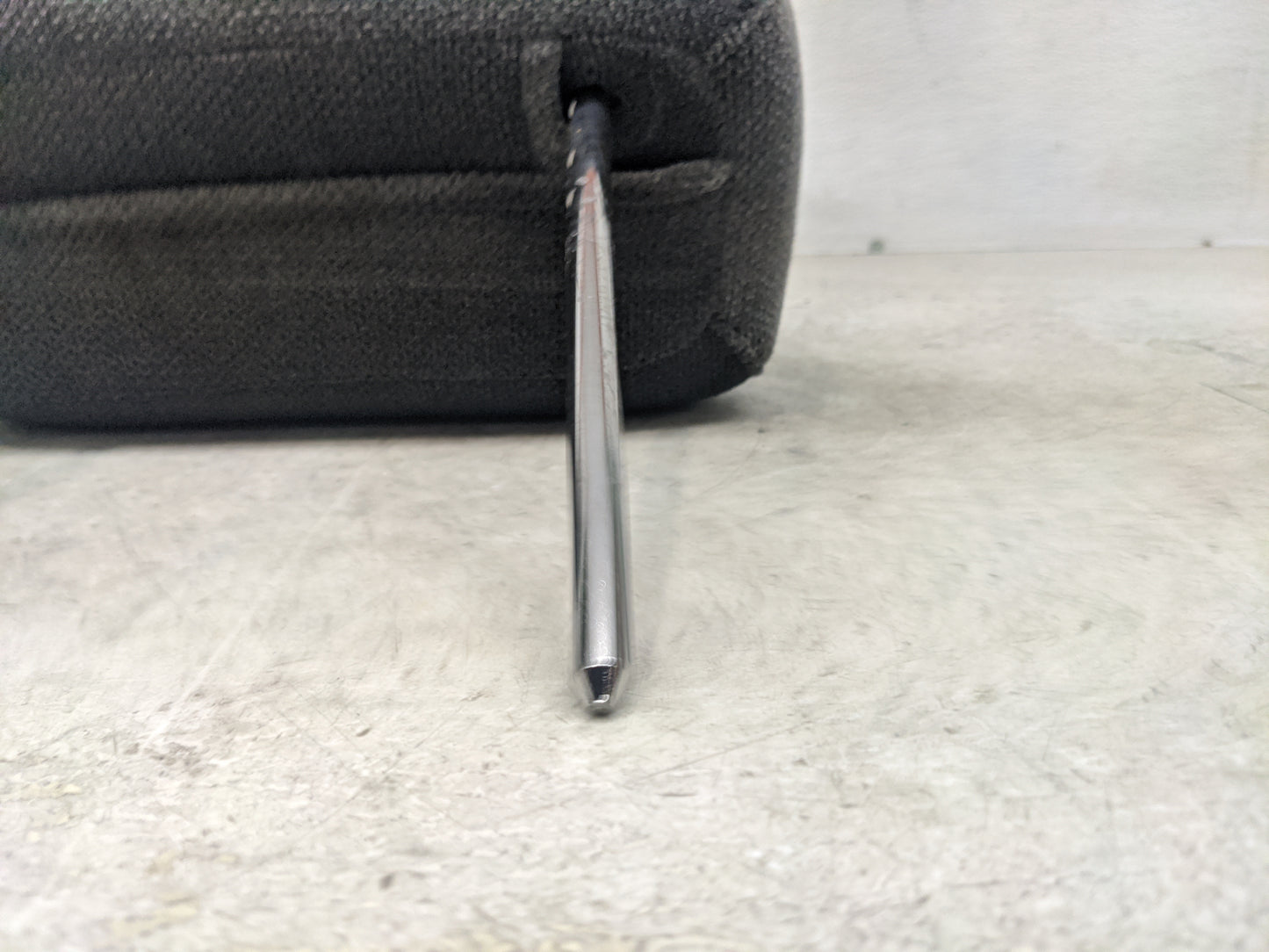 2009 Chevrolet Impala Headrest Head Rest Front Driver Passenger Seat - Oemusedautoparts1.com