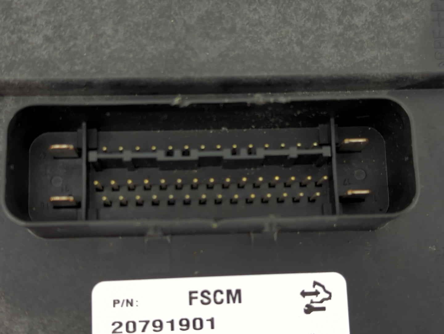 2012-2012 Chevrolet Impala Communication Control Module - Oemusedautoparts1.com