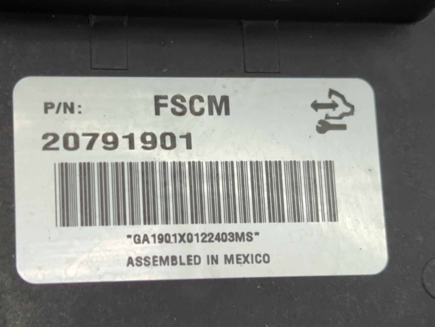 2012-2012 Chevrolet Impala Communication Control Module - Oemusedautoparts1.com