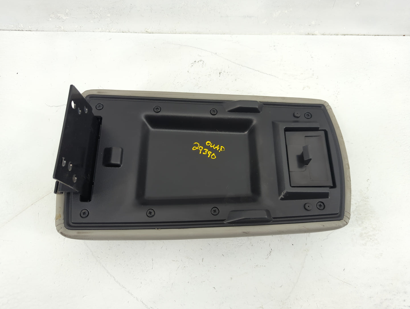 2007-2016 Chevrolet Impala Center Console Armrest Cover Lid Fits Fits 2007 2008 2009 2010 2011 2012 2013 2014 2015 2016 OEM 