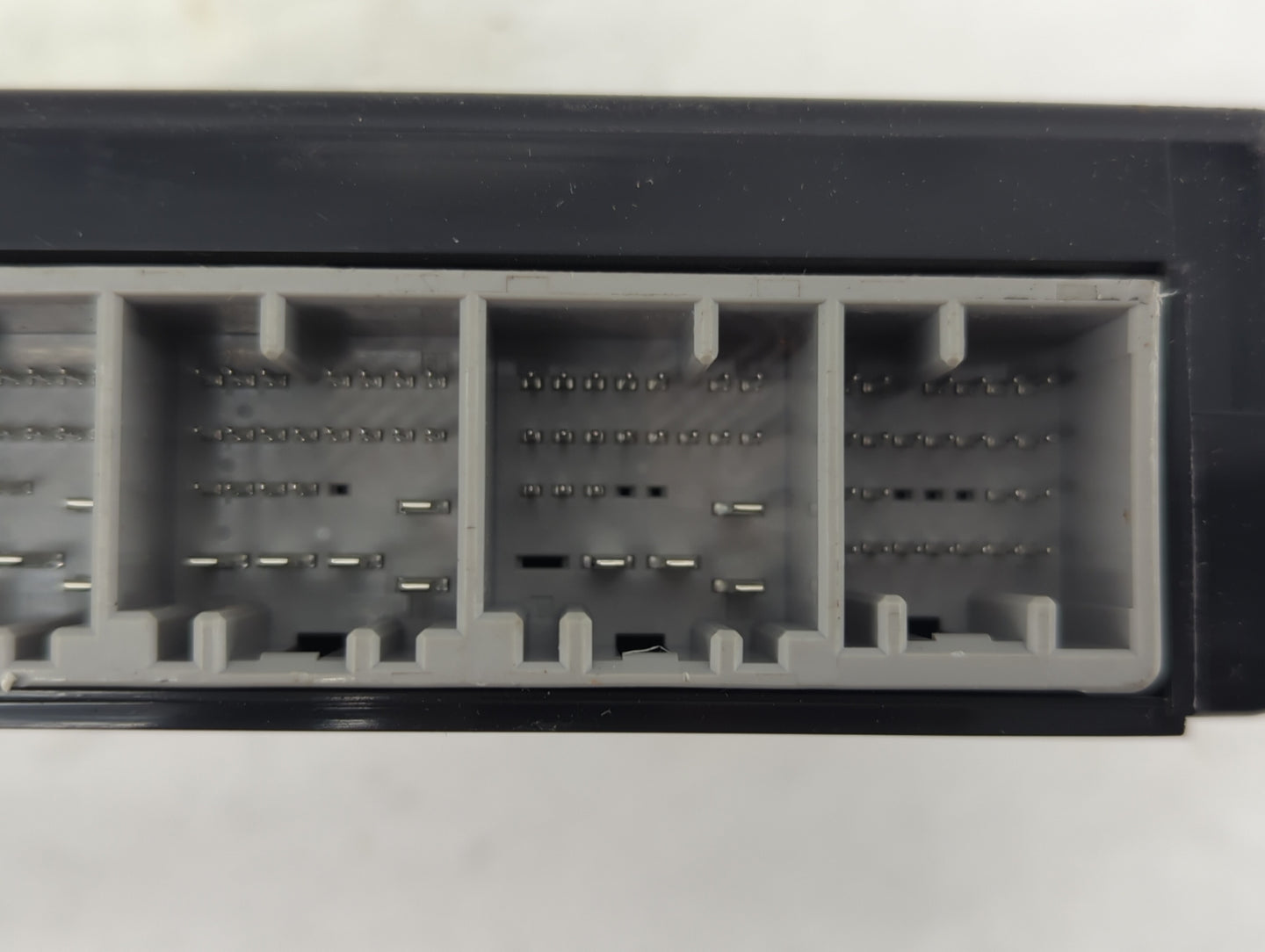 2006-2013 Chevrolet Impala Body Control Module Bcm Inner Cabin Fuse Box - Oemusedautoparts1.com