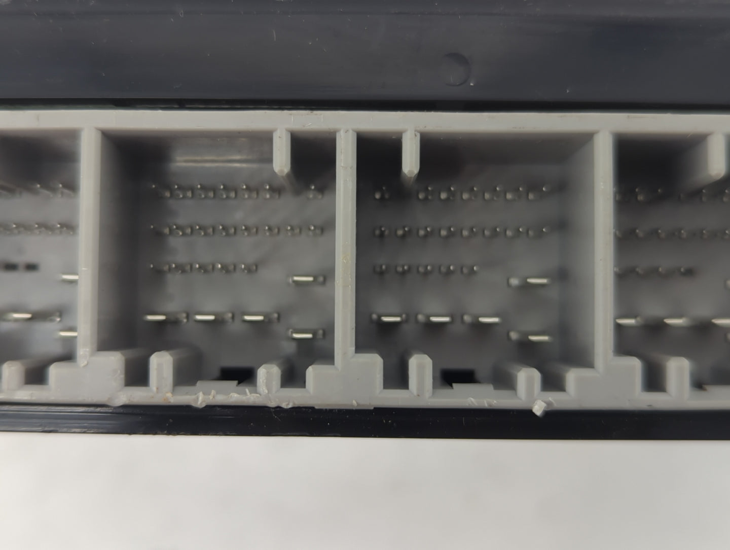 2006-2013 Chevrolet Impala Body Control Module Bcm Inner Cabin Fuse Box - Oemusedautoparts1.com