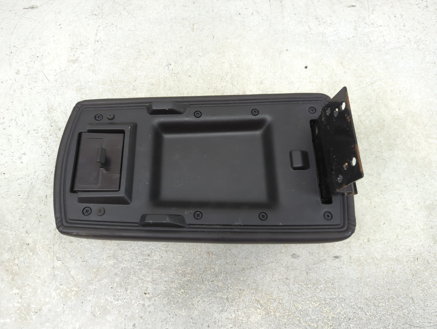 2007-2016 Chevrolet Impala Center Console Armrest Cover Lid Fits Fits 2007 2008 2009 2010 2011 2012 2013 2014 2015 2016 OEM 