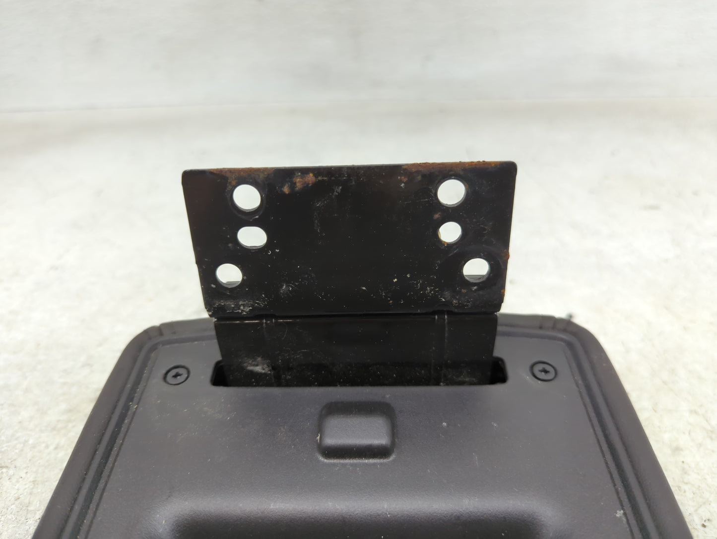 2007-2016 Chevrolet Impala Center Console Armrest Cover Lid Fits Fits 2007 2008 2009 2010 2011 2012 2013 2014 2015 2016 OEM 