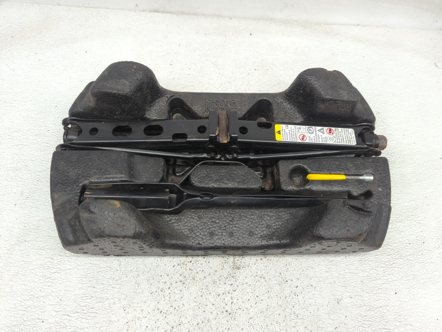 2009 Chevrolet Impala Spare Scissor Car Jack - Oemusedautoparts1.com