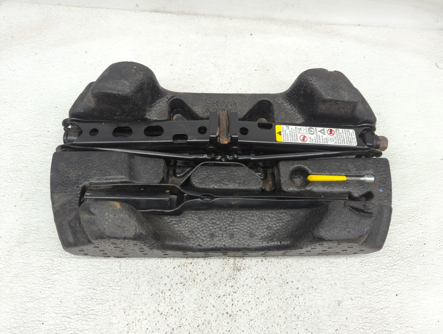 2009 Chevrolet Impala Spare Scissor Car Jack - Oemusedautoparts1.com