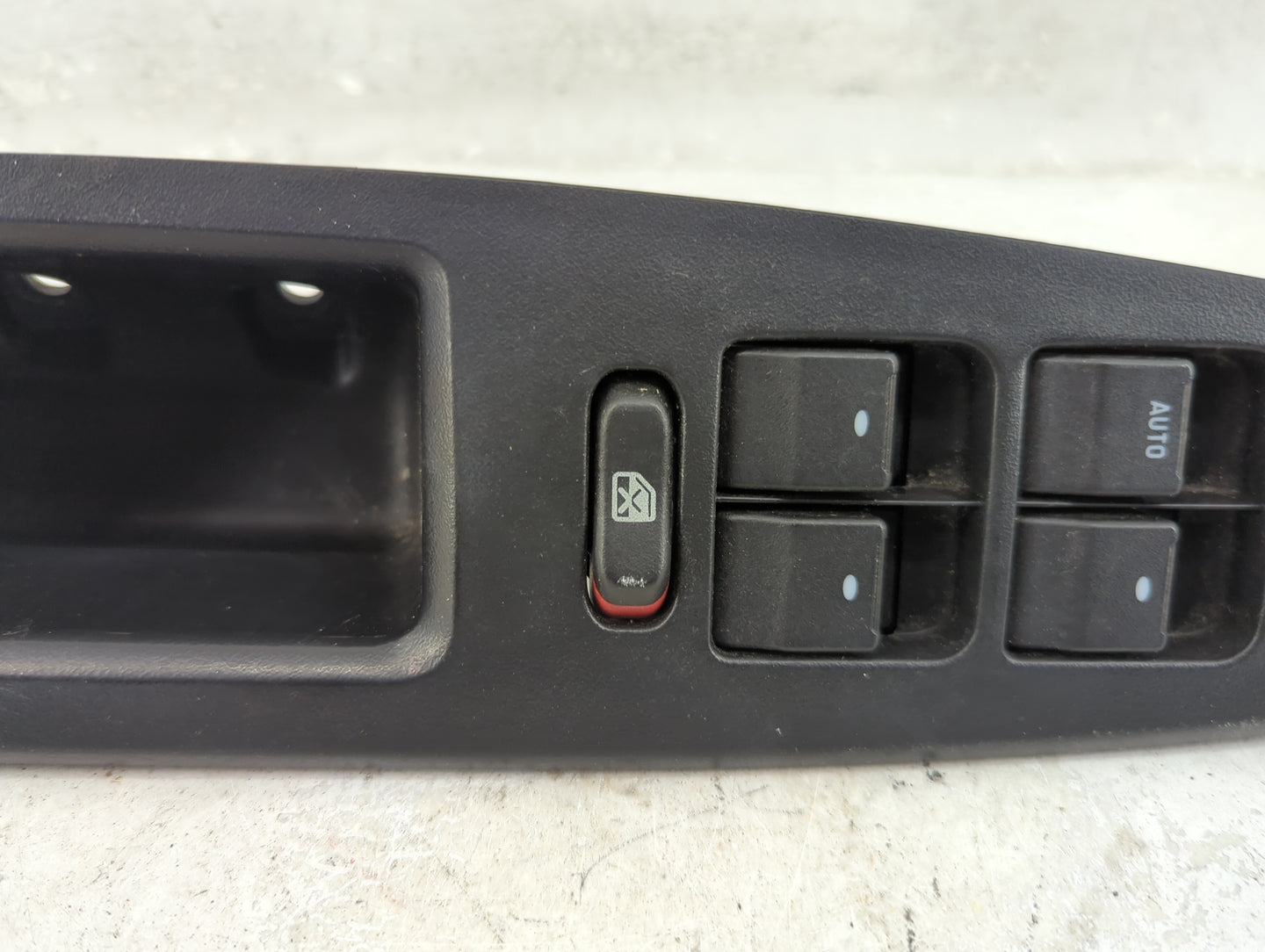 2000-2016 Chevrolet Impala Master Power Window Switch Replacement Driver Side Left Fits OEM Used Auto Parts - Oemusedautopar