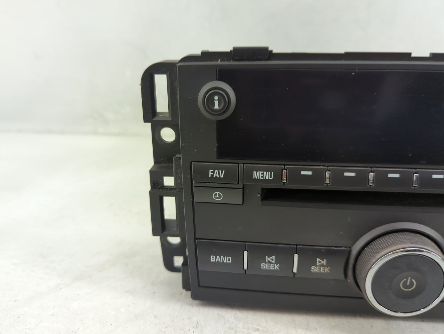 2009-2010 Chevrolet Impala Radio AM FM Cd Player Receiver Replacement Fits Fits 2009 2010 OEM Used Auto Parts - Oemusedautop