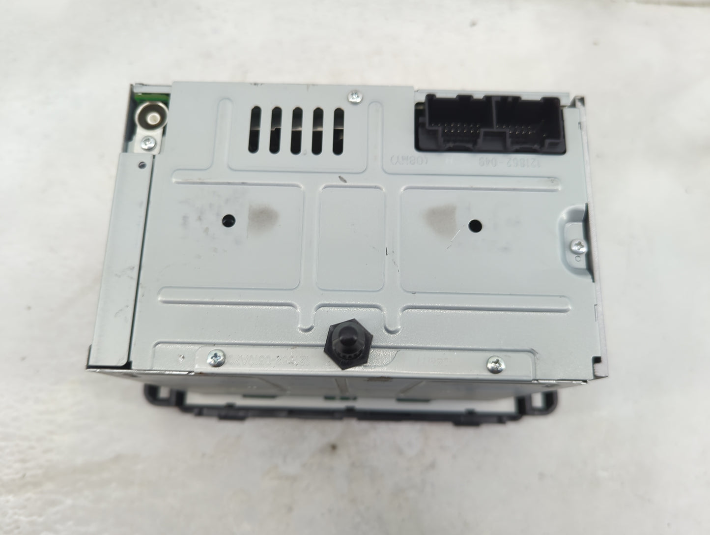 2009-2010 Chevrolet Impala Radio AM FM Cd Player Receiver Replacement Fits Fits 2009 2010 OEM Used Auto Parts - Oemusedautop