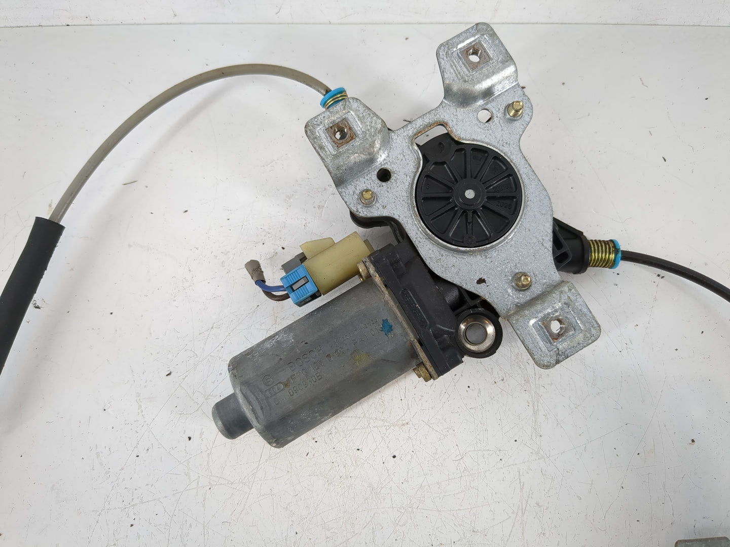 2003-2005 Chevrolet Impala Passenger Rear Right Power Window Motor - Oemusedautoparts1.com
