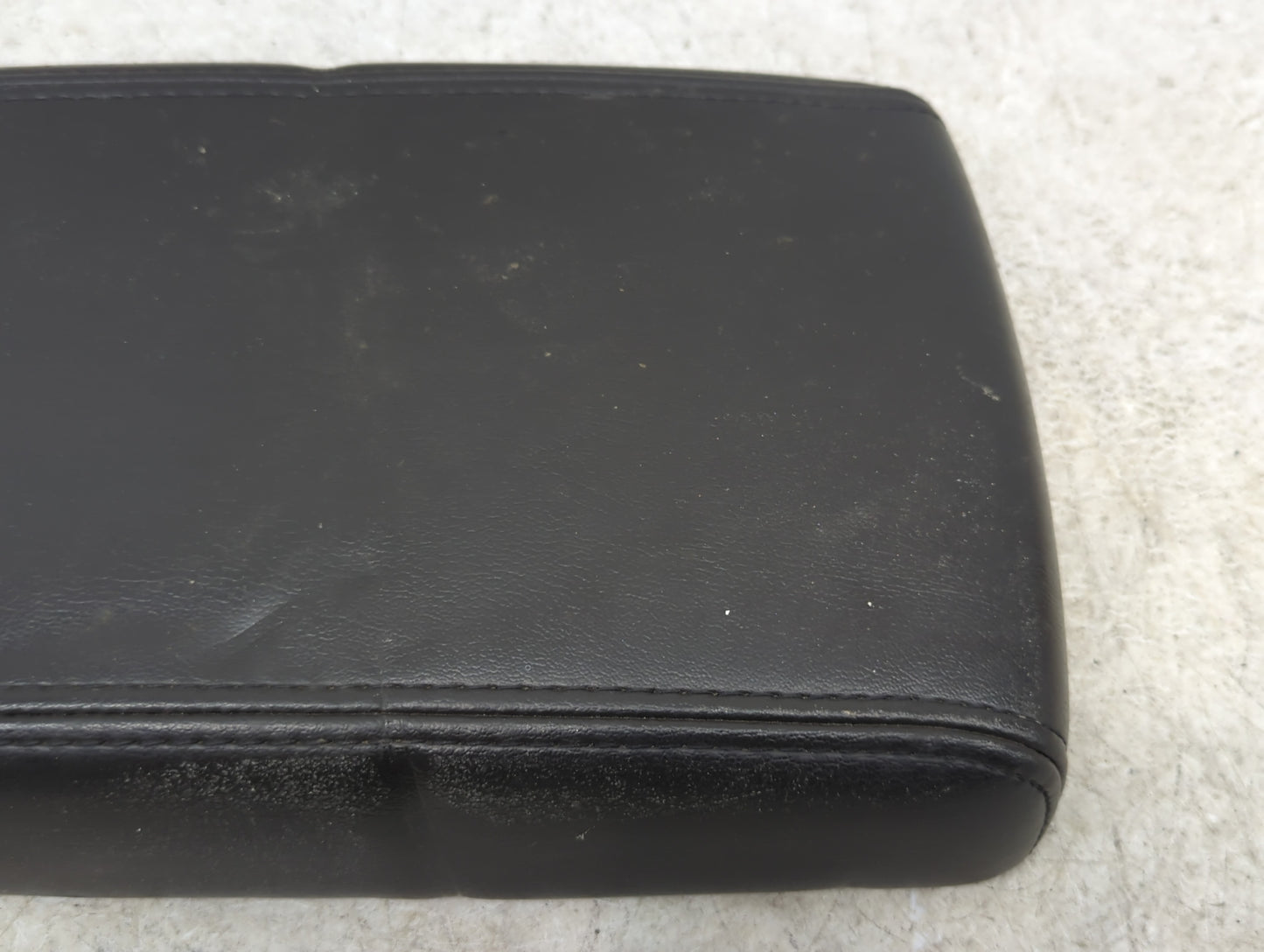 0 Chevrolet Impala Limited Center Console Armrest Cover Lid Fits Fits 207 2008 2009 2010 2011 2012 2013 2014 2015 2016 OEM U