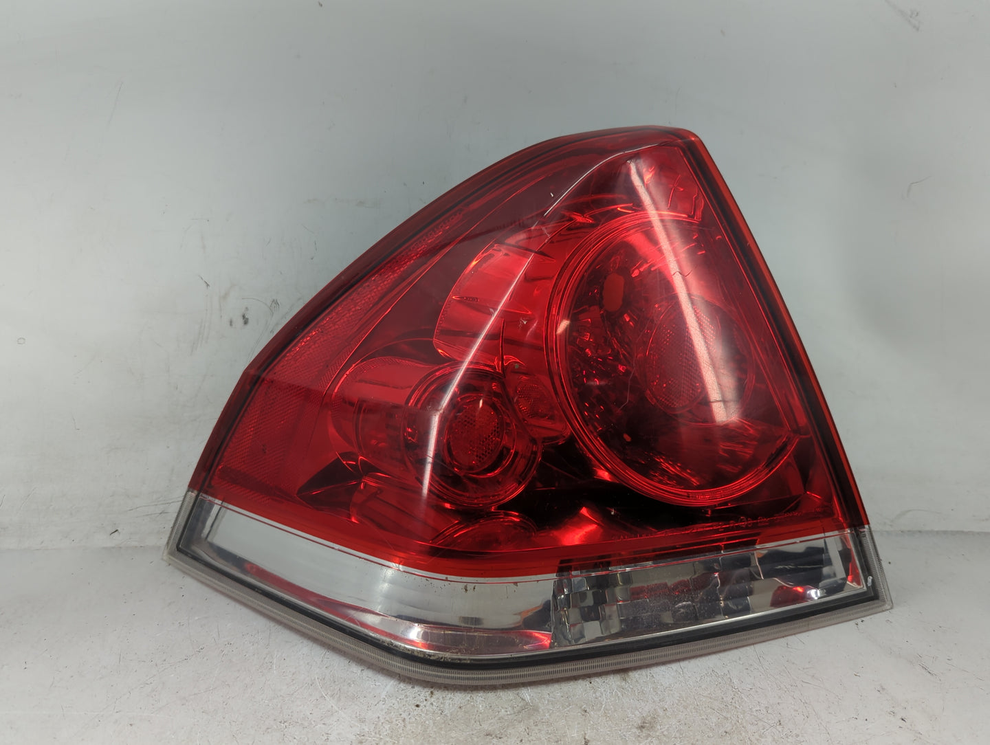 0 Chevrolet Impala Limited Tail Light Assembly Driver Left OEM Fits Fits 206 2007 2008 2009 2010 2011 2012 2013 2014 2015 20
