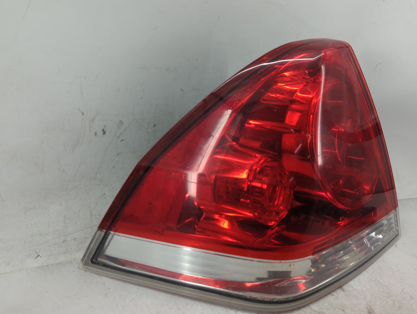 0 Chevrolet Impala Limited Tail Light Assembly Driver Left OEM Fits Fits 206 2007 2008 2009 2010 2011 2012 2013 2014 2015 20