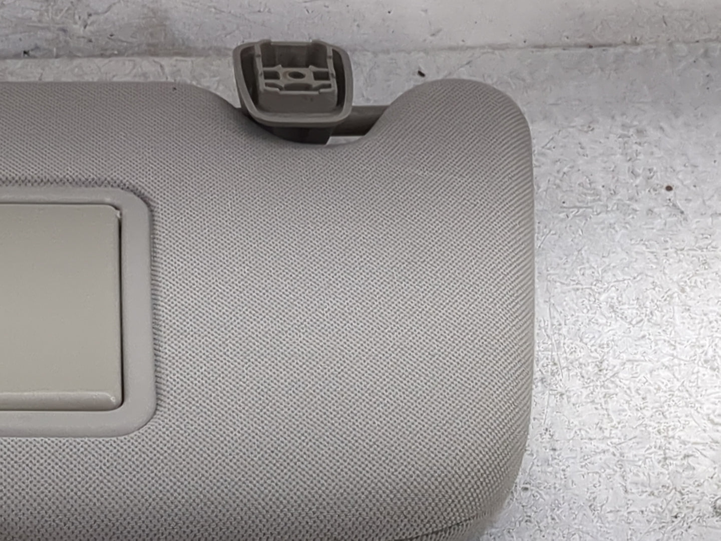 0 Chevrolet Impala Limited Sun Visor Shade Replacement Driver Left Mirror Fits OEM Used Auto Parts - Oemusedautoparts1.com