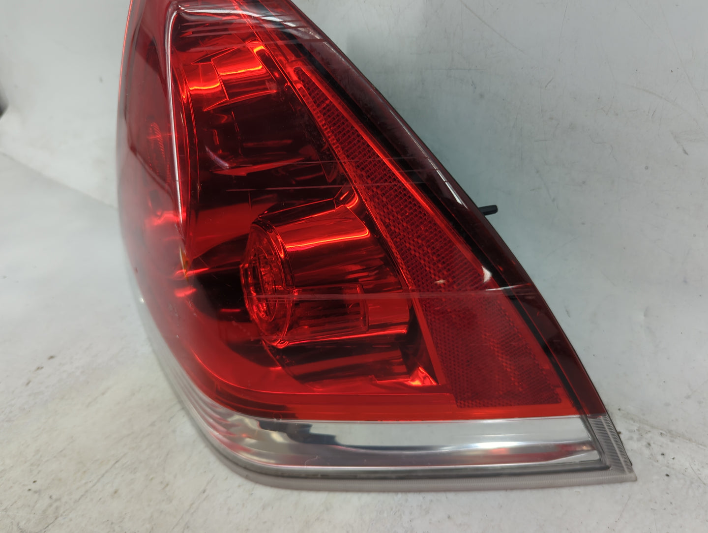 0 Chevrolet Impala Limited Tail Light Assembly Passenger Right OEM Fits Fits 206 2007 2008 2009 2010 2011 2012 2013 2014 201
