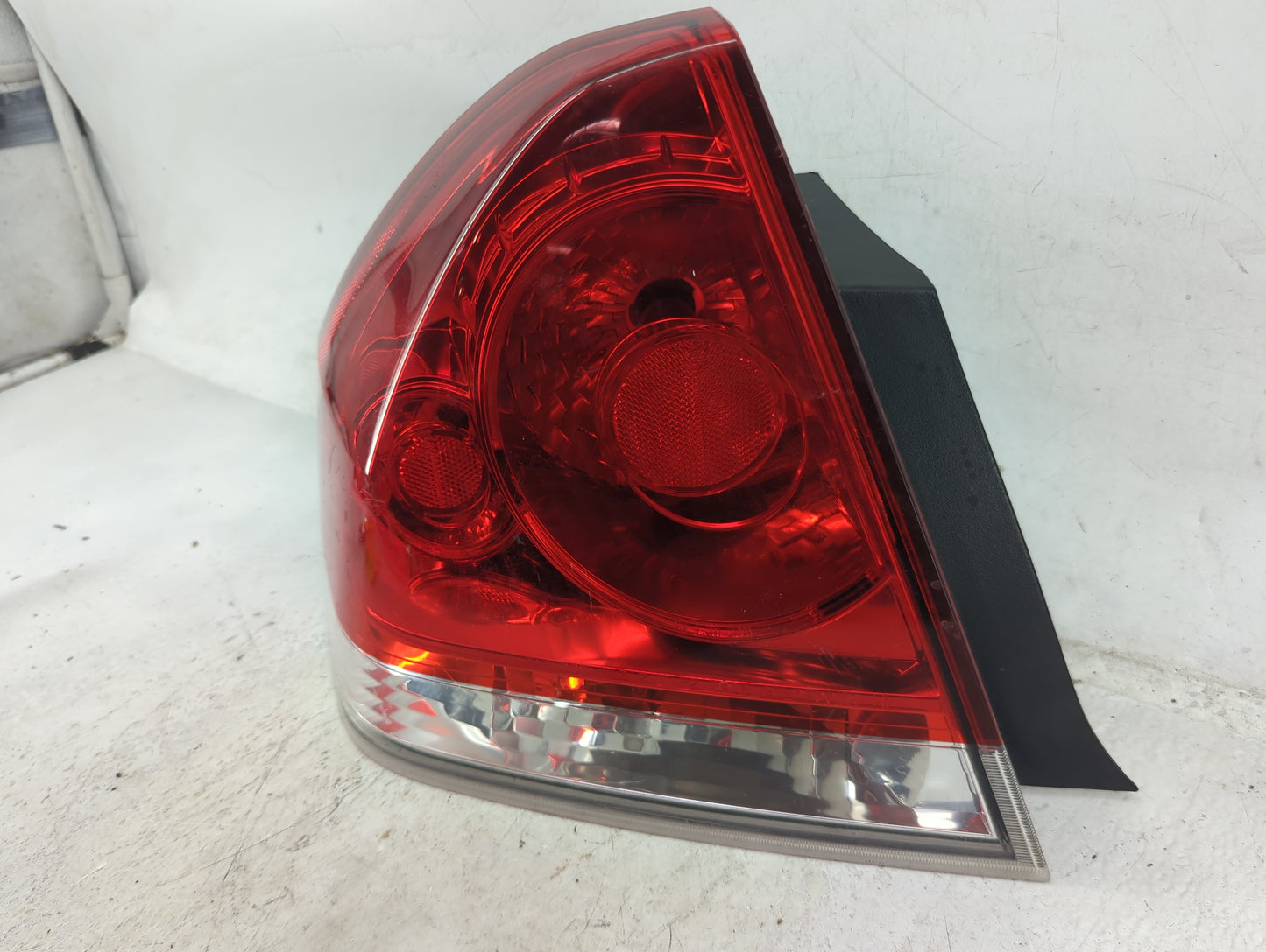 0 Chevrolet Impala Limited Tail Light Assembly Driver Left OEM Fits Fits 206 2007 2008 2009 2010 2011 2012 2013 2014 2015 20