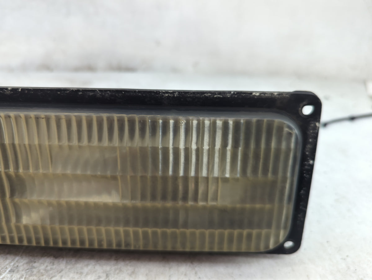 Chevrolet K1500 Driver Left Oem Front Light Lamp - Oemusedautoparts1.com