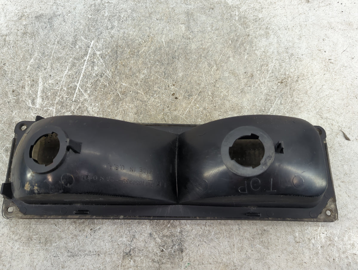 Chevrolet K1500 Passenger Right Oem Front Light Lamp - Oemusedautoparts1.com