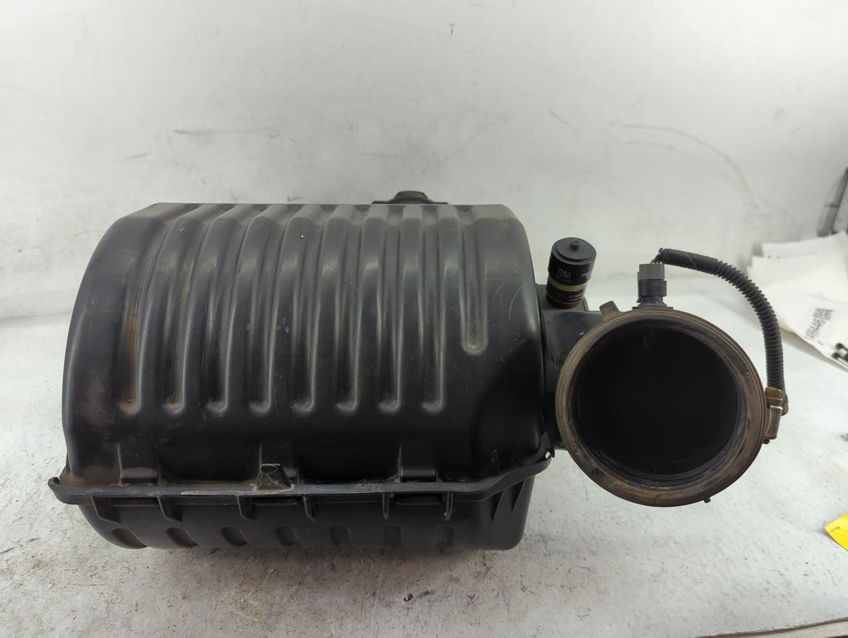 Chevrolet K1500 Air Cleaner Intake-duct Hose Tube - Oemusedautoparts1.com