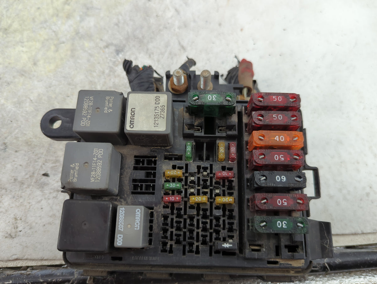 0 Chevrolet K1500 Fusebox Fuse Box Panel Relay Module Fits OEM Used Auto Parts - Oemusedautoparts1.com
