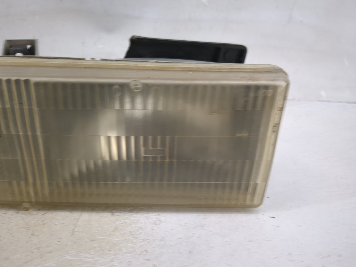 Chevrolet K3500 Driver Left Oem Head Light Headlight Lamp - Oemusedautoparts1.com