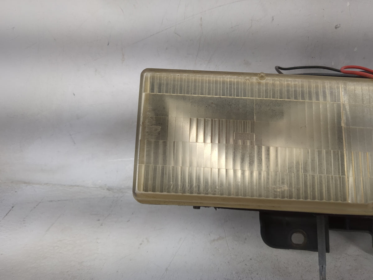 Chevrolet K3500 Passenger Right Oem Head Light Headlight Lamp - Oemusedautoparts1.com