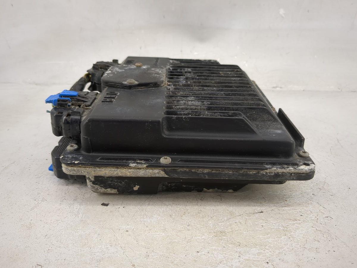 0 Chevrolet K3500 Tail Light Assembly Passenger Right OEM Fits OEM Used Auto Parts - Oemusedautoparts1.com