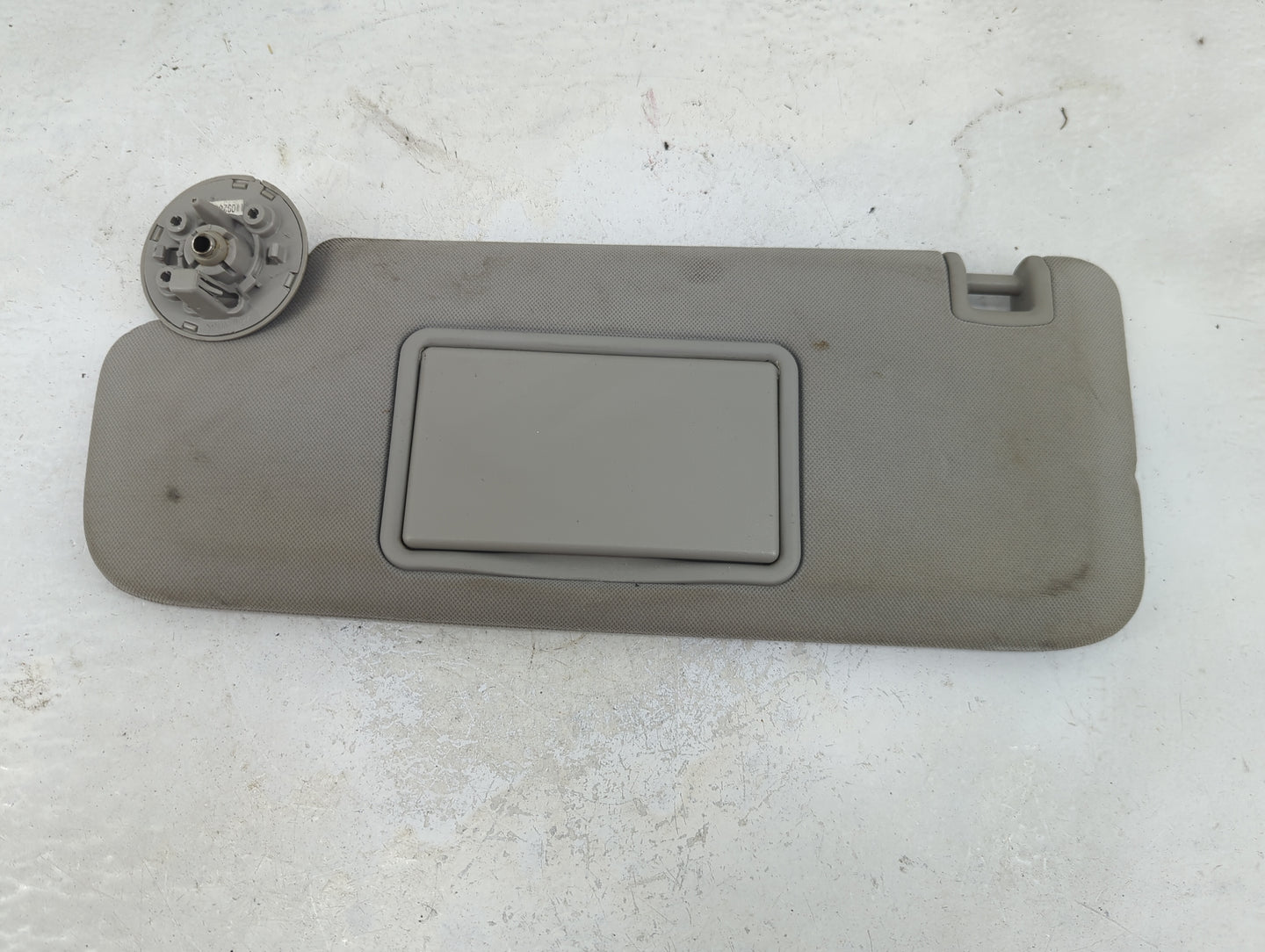 2004-2012 Chevrolet Malibu Sun Visor Shade Replacement Driver Left Mirror Fits Fits 2004 2005 2008 2009 2010 2011 2012 OEM U