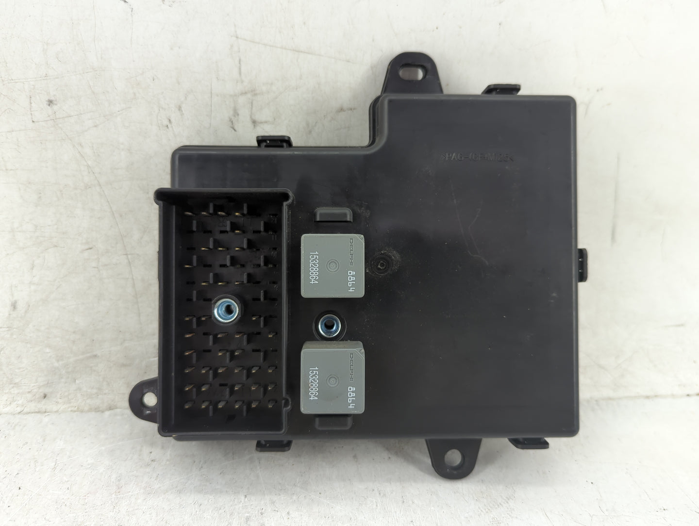 2010-2012 Chevrolet Malibu Body Control Module Bcm Inner Cabin Fuse Box - Oemusedautoparts1.com
