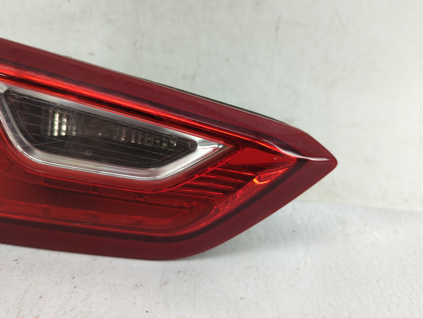2016-2021 Chevrolet Malibu Driver Left Side Deck Lid Mounted Tail Light - Oemusedautoparts1.com